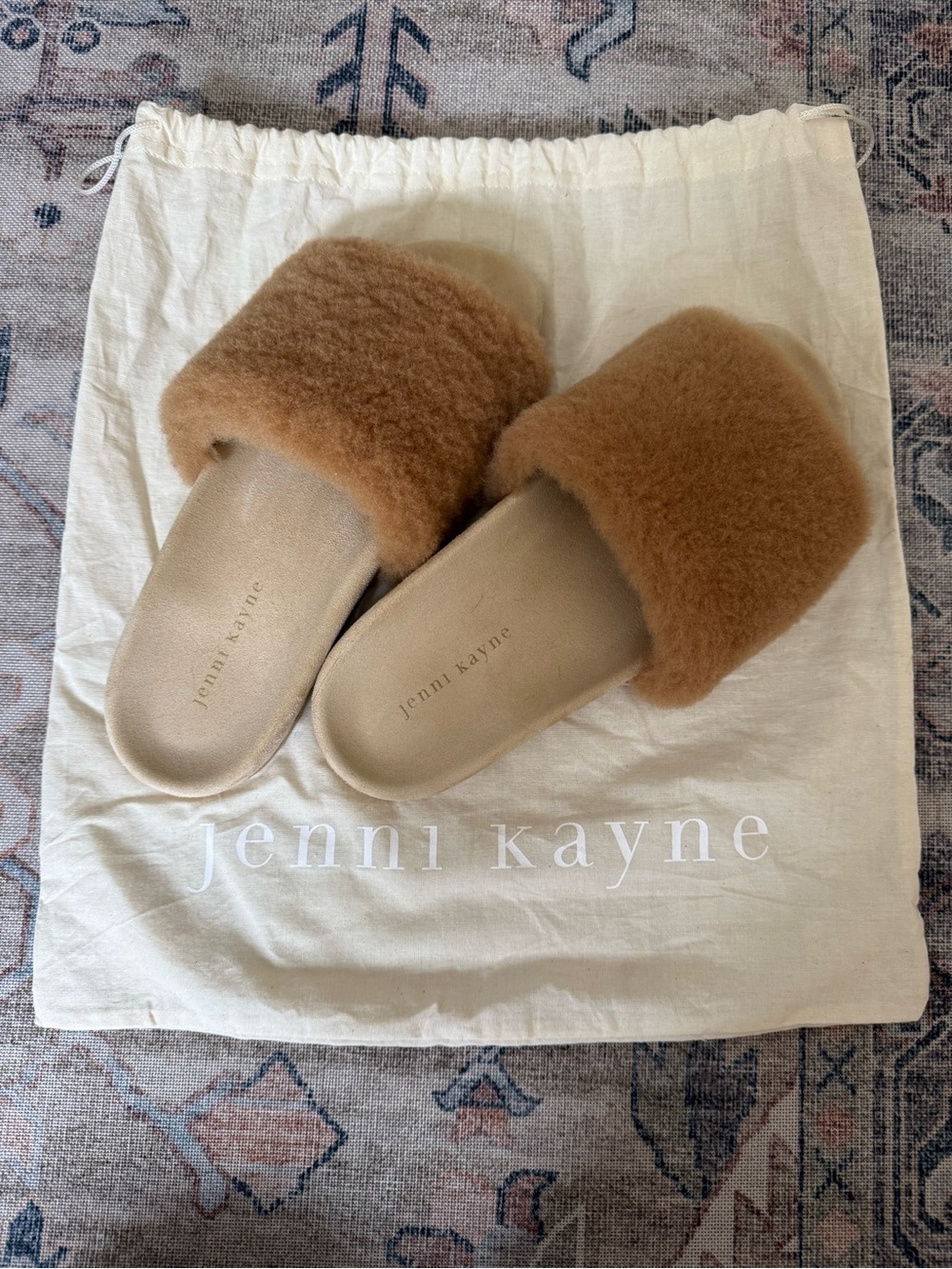 Jenni Kayne Plush Shearling Slide Slippers in Tan